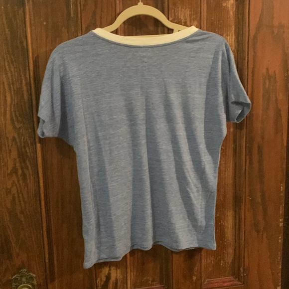 UCLA Bruins V-Neck - Picture 4 of 5